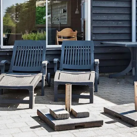 Sleeps 20 Pool Wifi Vestermark